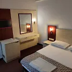 Carna Garden 3*