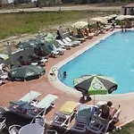 Carna Garden 3* Side