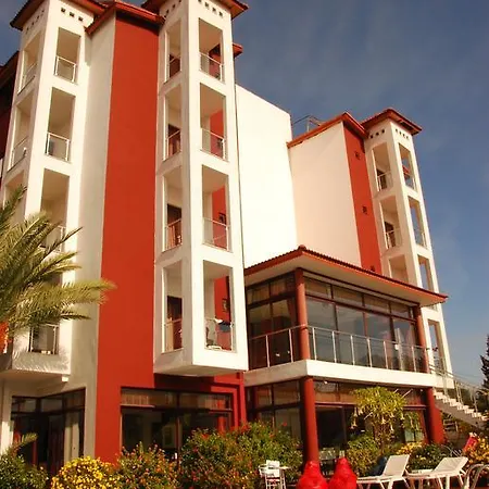 מלון Carna Garden