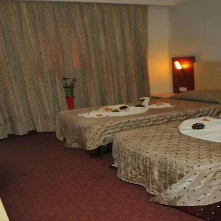 Hotel Carna Garden 3*