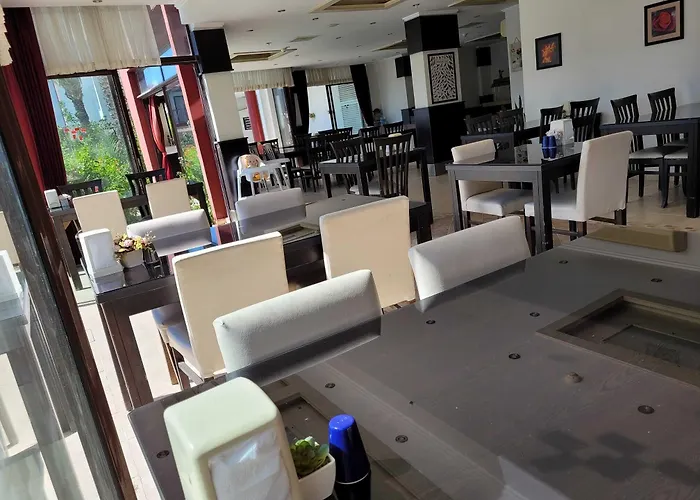 Carna Garden Hotel 3*