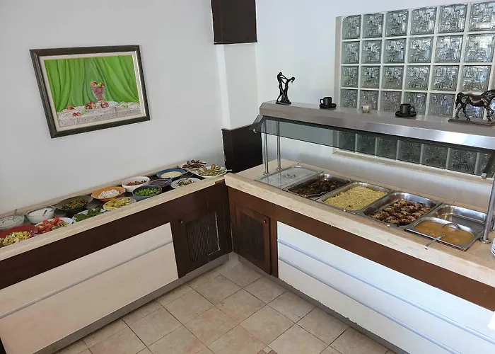 Hotel Carna Garden Side