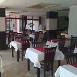 Hotel Carna Garden Side
