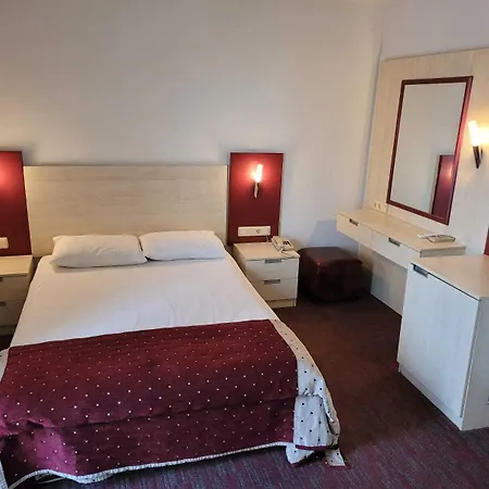 Hotel Carna Garden