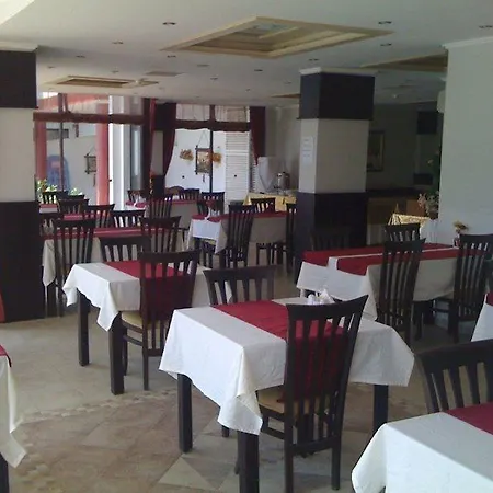 Hotel Carna Garden Sidé