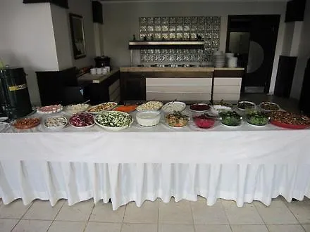 Carna Garden فندق 3*